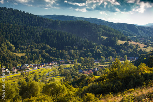 Fototapeta Naklejka Na Ścianę i Meble -  Panorama z Nowińskiej góry nad Muszyną.