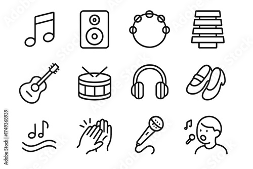 Family Game Night Icons. Documenting family game nights and indoor activities with children. Line outline icon
