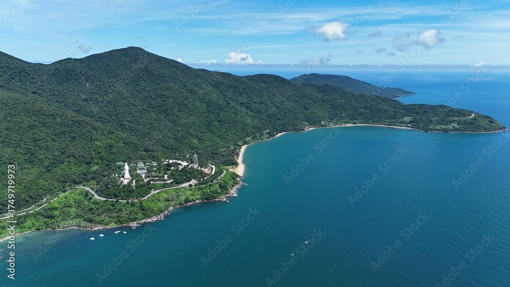 Naklejka premium Green Hills and Blue Waters of Son Tra Peninsula