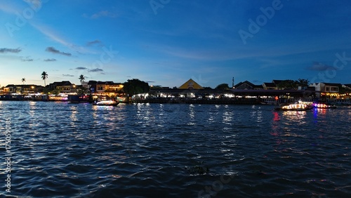 Foto Hoi An Lantern Festival at Night