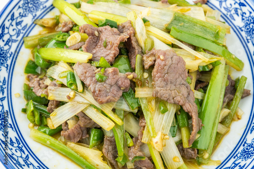 Chinese food - stir-fried beef with green onions