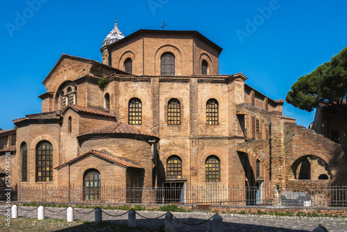 Bilde på lerret Early Christian Basilica of San Vitale in Ravenna, famous for its Byzantine mosa
