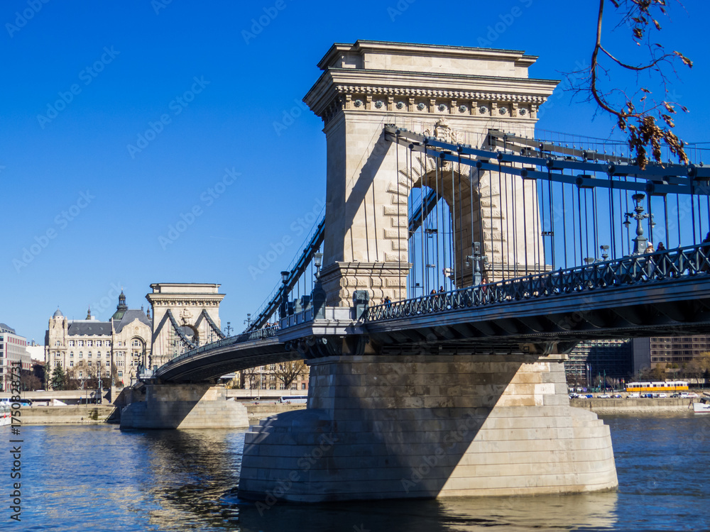 Obraz premium Szechenyi Chain Bridge, Budapest, Hungary