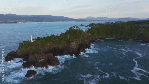 龍舞崎の夜明け（宮城県 気仙沼大島）