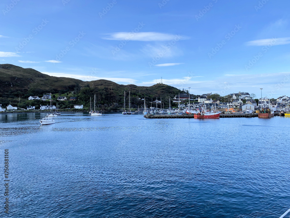 Naklejka premium A view of the Scottish Countryside near Mailaig