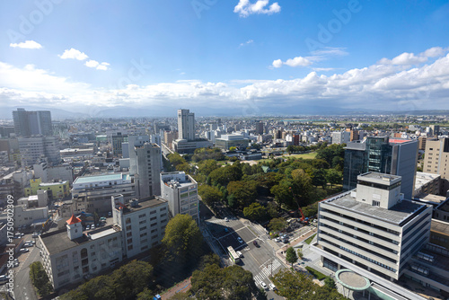 富山市街の俯瞰風景　市役所展望台から望む晴天のまちなみ