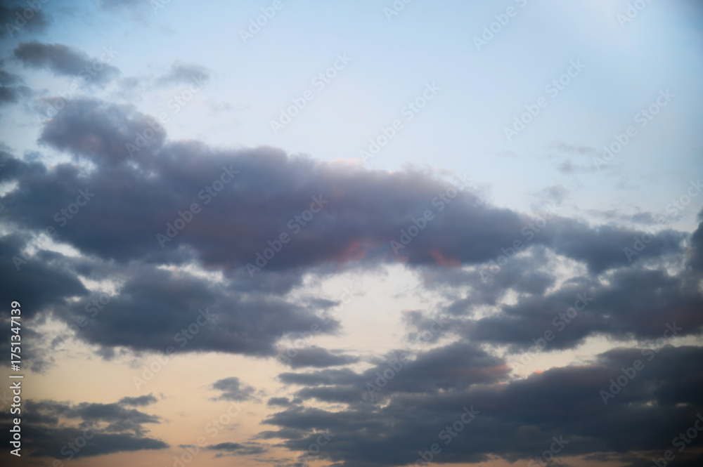 Fototapeta premium Dramatic Sunset Sky with Colorful Clouds
