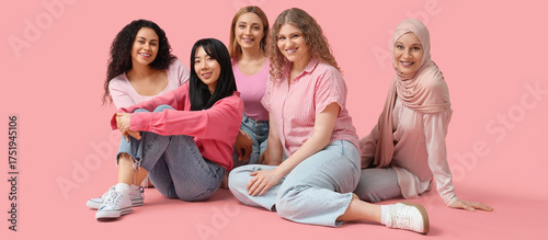Group of beautiful women si...
