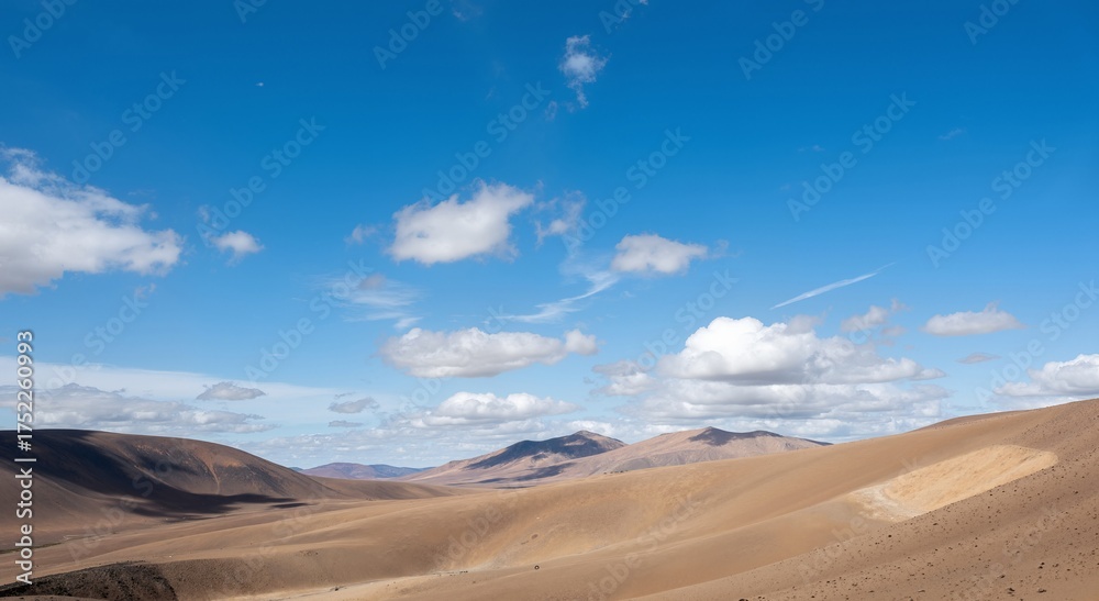 Naklejka premium mountain landscape with blue sky