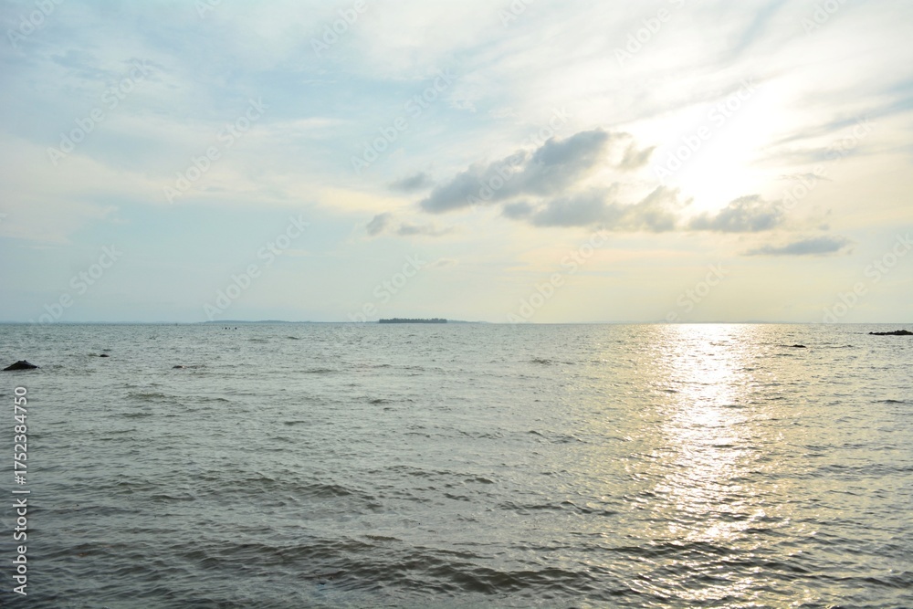 Fototapeta premium Sea view on the afternoon