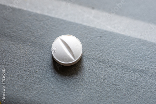 una pastilla de medicina vista desde arriba