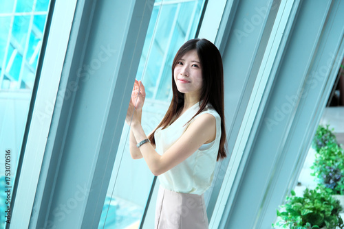 Bright and Stylish Career Woman in Osaka's Umeda Skywalk Free Download Bright and Stylish Career Woman in Osaka's Umeda Skywalk - GFXLoad