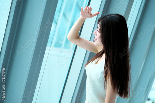 Bright and Stylish Career Woman in Osaka's Umeda Skywalk Free Download Bright and Stylish Career Woman in Osaka's Umeda Skywalk - GFXLoad