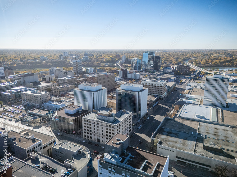 Fototapeta premium Drone View of Downtown Saskatoon and River in Autumn