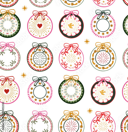 CHRISTMAS ORNAMENTS SEAMLESS PATTERN – VINTAGE HOLIDAY BAUBLES WITH BOWS, STARS AND HEARTS, FESTIVE WRAPPING PAPER DESIGN