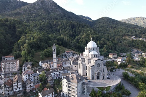 Wallfahrtskirche Santuario della Madonna del Sangue in Re