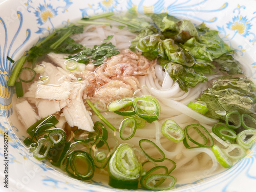 鶏肉入りベトナムフォー