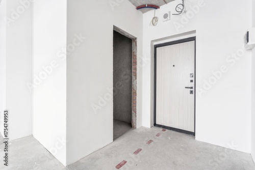 nterior of the apartment without decoration in gray colors