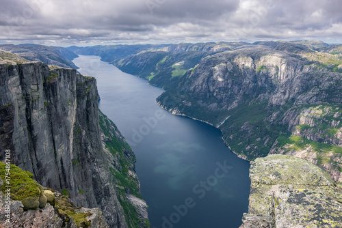 Hiking trail to the famous Kjerag stone (Norway)