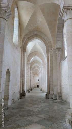 PONTIGNY (Yonne)