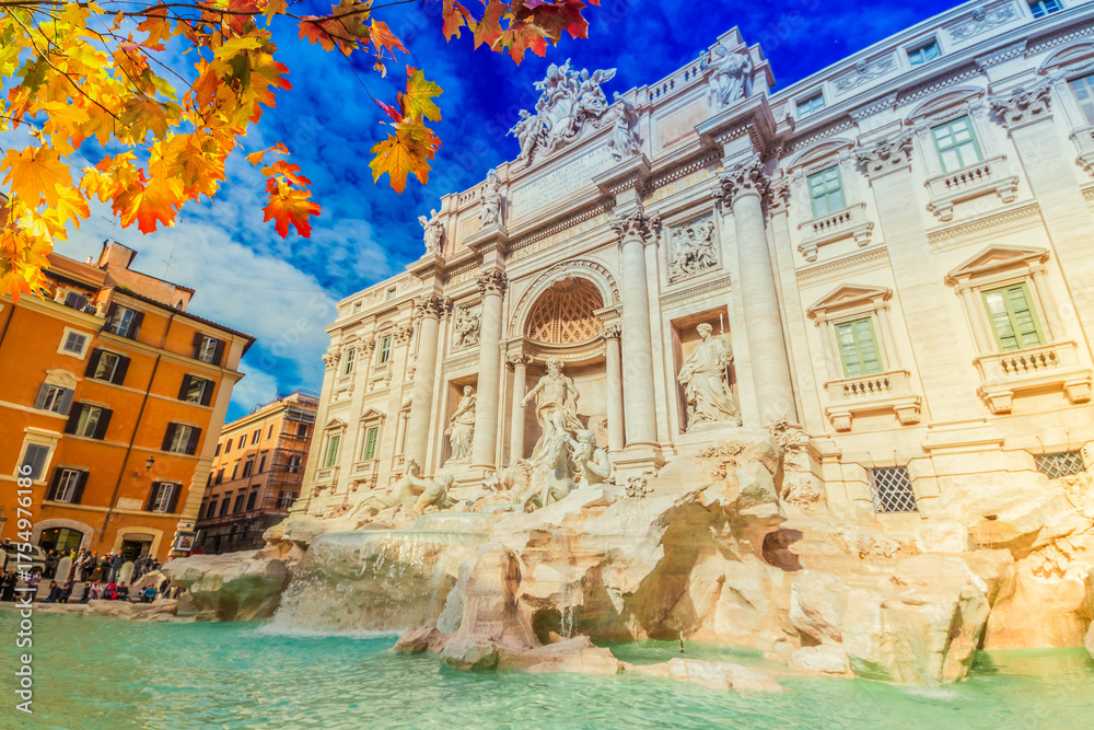 Fototapeta premium Fountain di Trevi in Rome, Italy