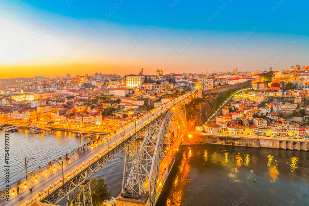 Fototapeta premium historic town of Porto, Portugal