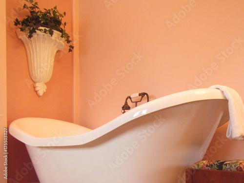 Clawfoot tub in peach