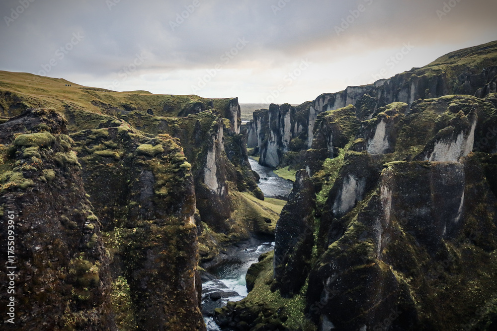 Fototapeta premium fjaðrárgljúfur canyon in Iceland