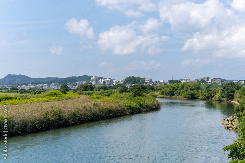 Obraz premium 晴天の加江田川