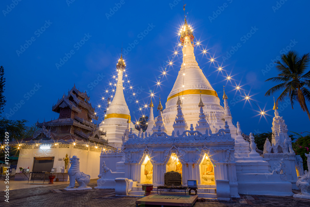 Fototapeta premium Wat Phra That Doi Kong Mu, Thai temple architecture, ancient pagodas and travel to important Buddhist sites in Thailand and Asia.