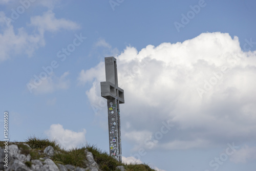 Kreuz am Schneeberg in Österreich