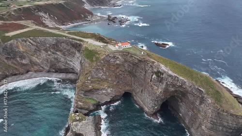 Faro de Cabo Vidio en Cudillero, Asturias