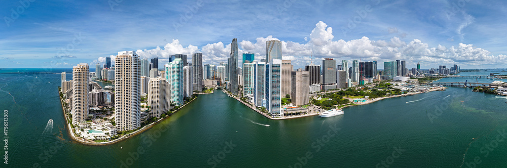 Fototapeta premium Panorama of Brickell in Miami. Brickell skyline on a sunny day. Panorama view of Brickell. Brickell famous panorama. Miami downtown landscape.
