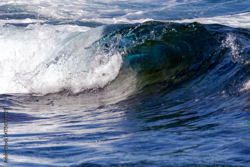 Canvastavla Sea Waves rolling and crashing