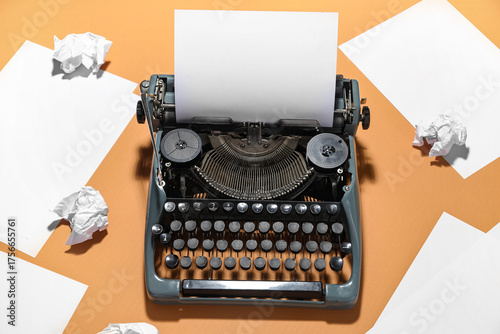 Vintage typewriter with bla...