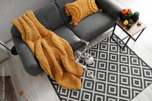 Halloween home decor with s...