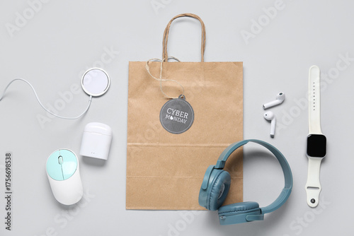 Shopping bag with gadgets o...