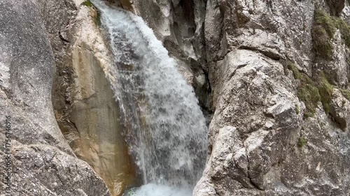 Martuljek creek in the Julian Alps, Gozd Martuljek (Slovenia, Triglav National Park) - Bach Martuljek in den Julischen Alpen, Gozd Martuljek (Slowenien, Nationalpark Triglav)