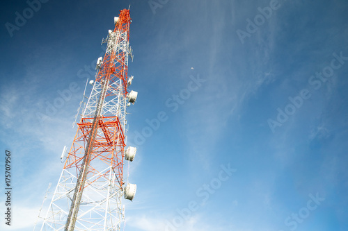 telecommunication mast TV antennas wireless technology	