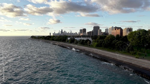 Wallpaper Mural low angle approach to Chicago Illinois Skyline Torontodigital.ca