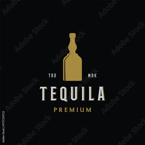 Vintage mexican agave plant logo template design for traditional tequila drink.