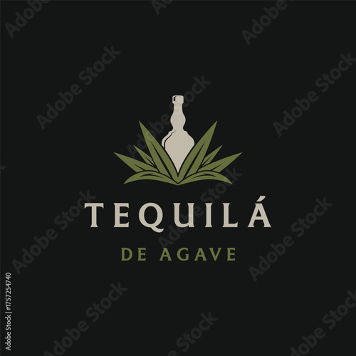 Vintage mexican agave plant logo template design for traditional tequila drink.