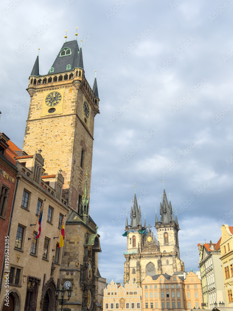 Obraz premium Prague Astronomical Clock and Old Town Square with St. Nicholas Church and Týn Church — iconic European landmark and popular travel destination.