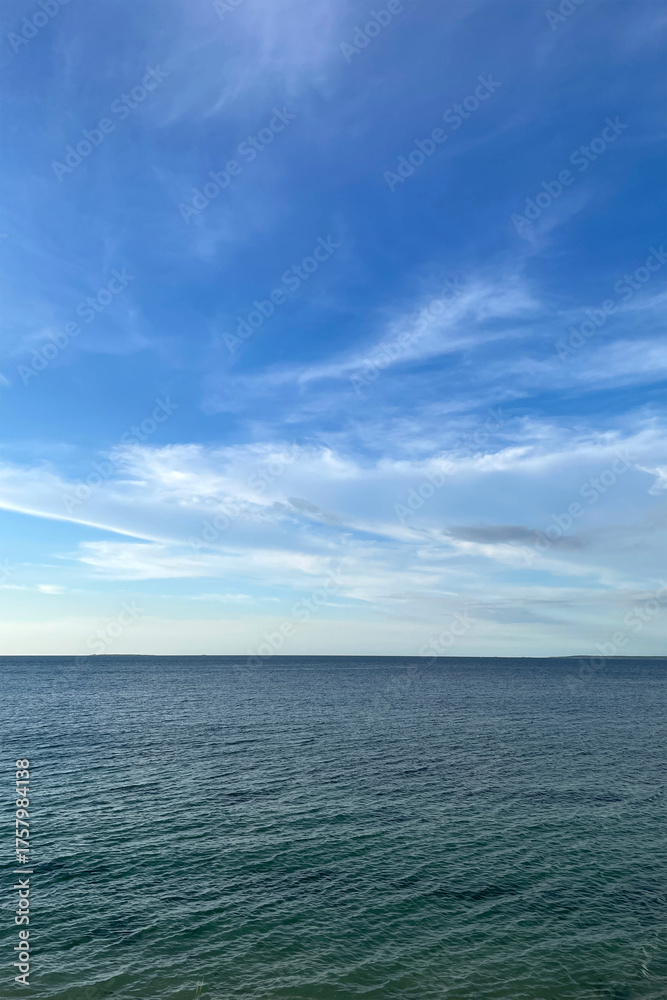 Obraz premium Blue Sky and Sea