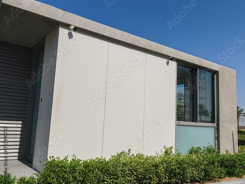 Foto Security Booth or portable Gray color Container with Glass Window
Security Gaurd