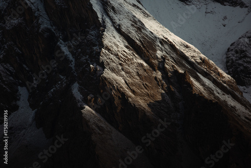 Montagne type jeu video 