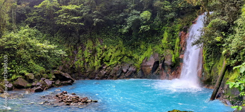 Obraz na plátně Rio Celeste Waterfall and pool in Tenorio Volcano National Park, Alajuela Provin