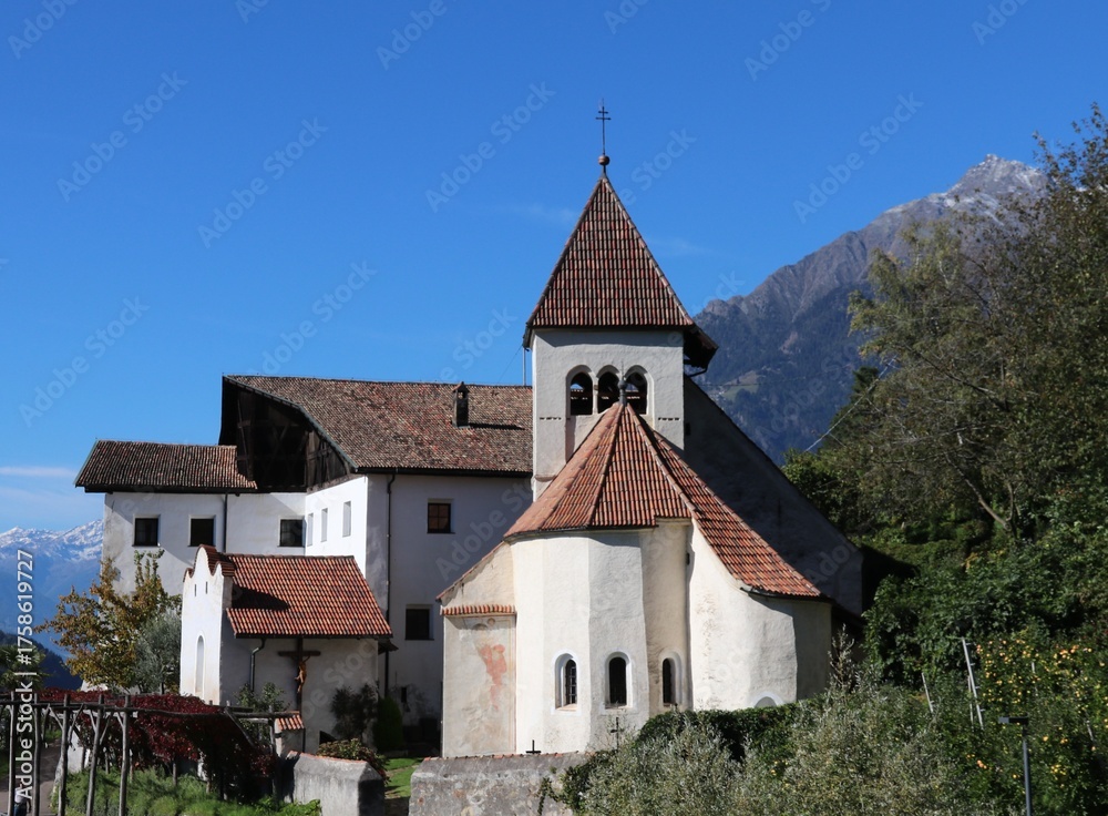 Fototapeta premium Schloss Tirol