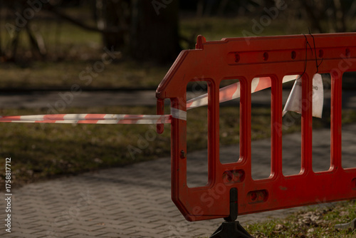 Foto safety signs installed, temporary barricades and signage enable safe passage for