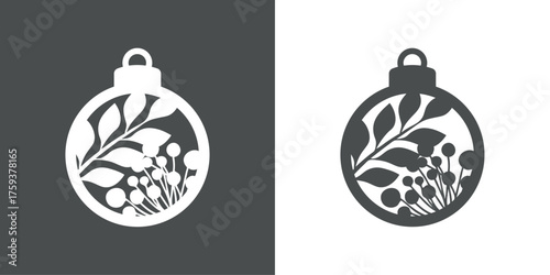 Tiempo de Navidad. Logo con silueta de bola de navidad con ramas con hojas y bayas de muérdago o acebo para tarjetas y felicitaciones